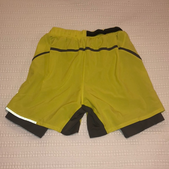 Lululemon Runners with Compression Short Lining - Picture 2 of 2